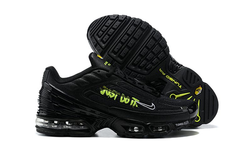 les hommes tn pas cher taille 41,nike tn10,basket requin noir