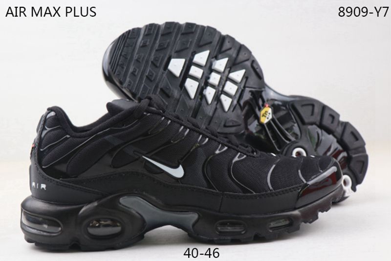 tn bleu noir,tn air max plus,tn requin plating
